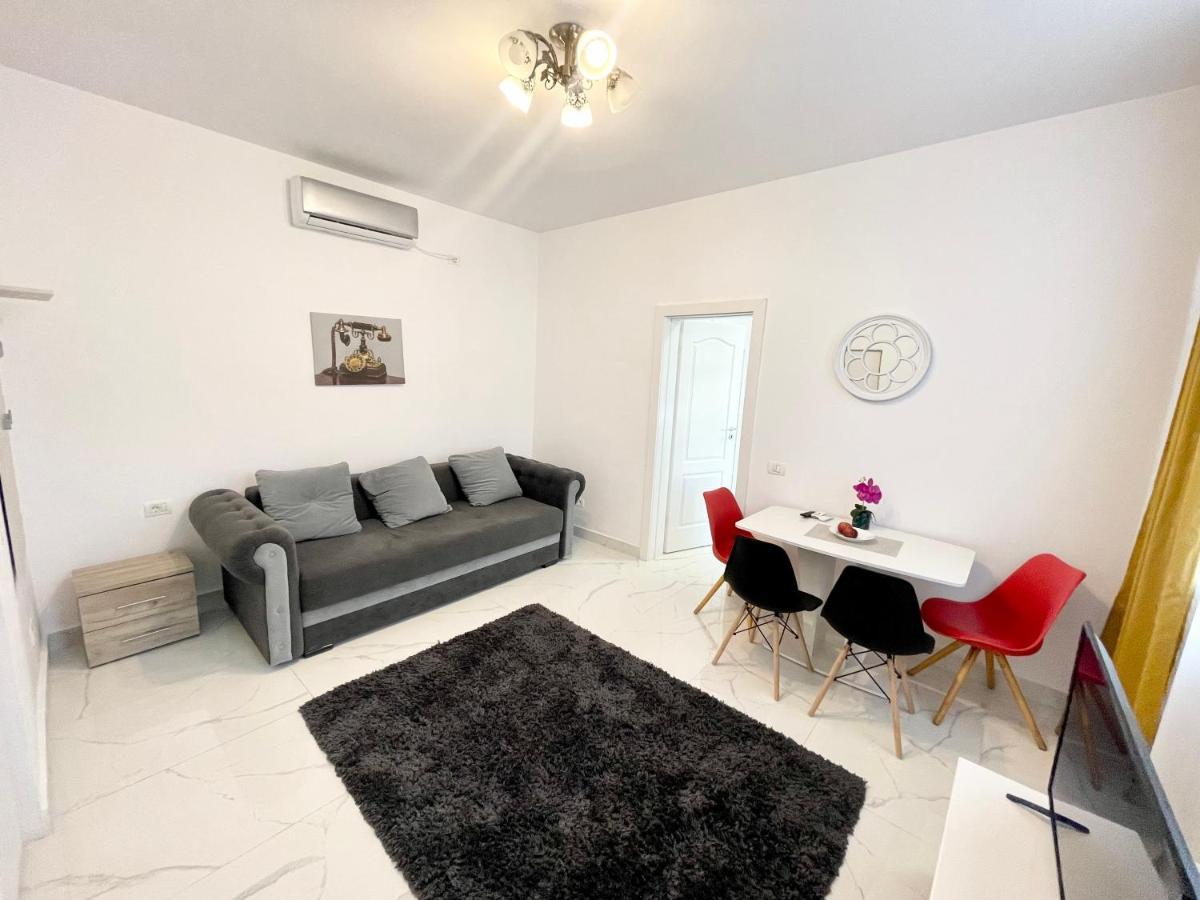 4 City Bukarest Kültér fotó