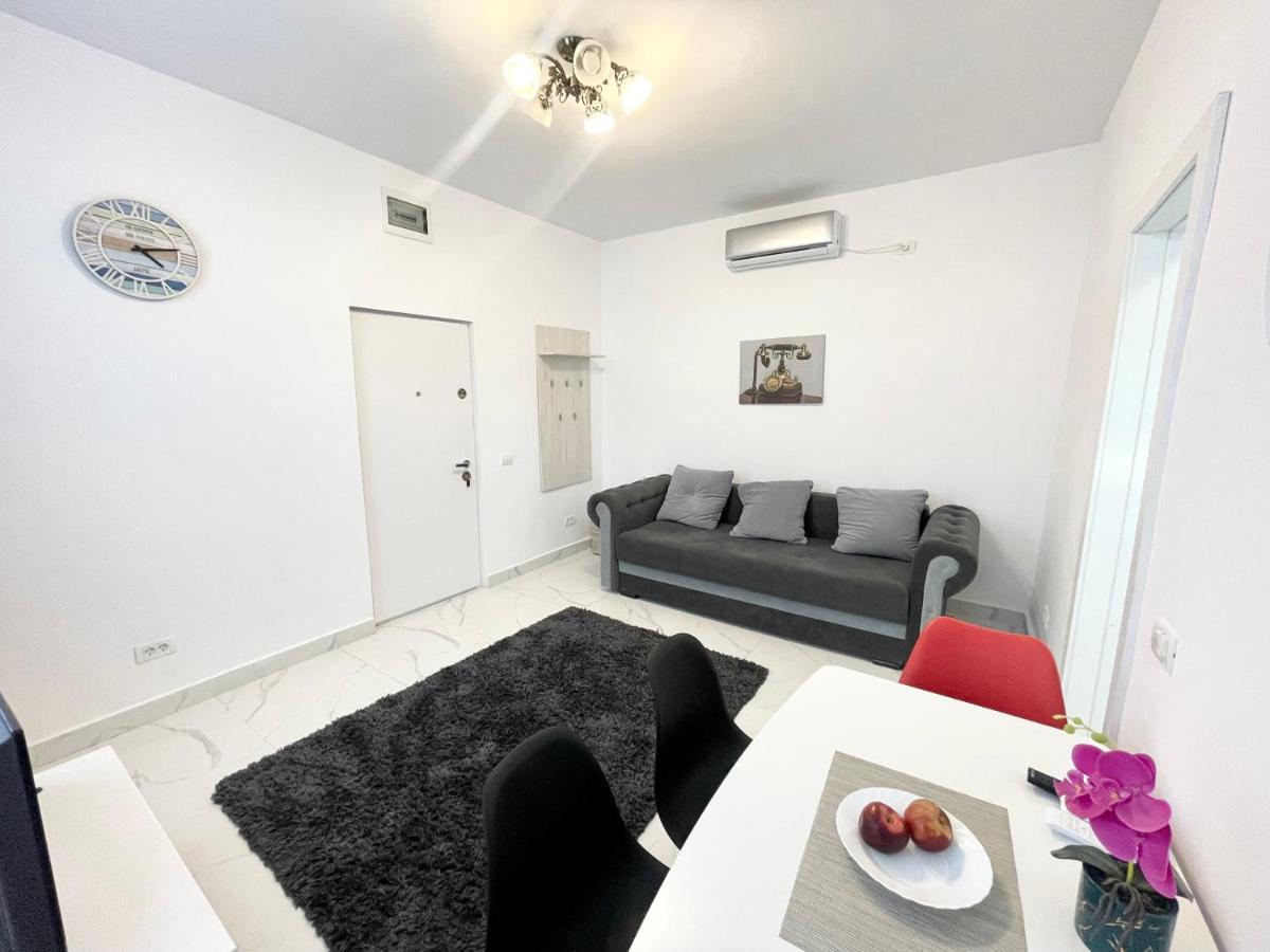 4 City Bukarest Kültér fotó