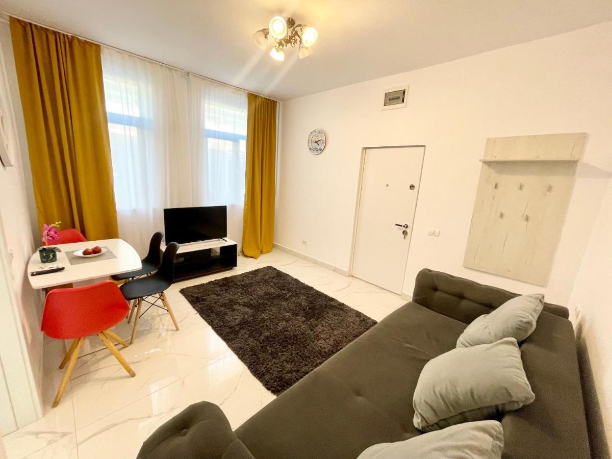 4 City Bukarest Kültér fotó